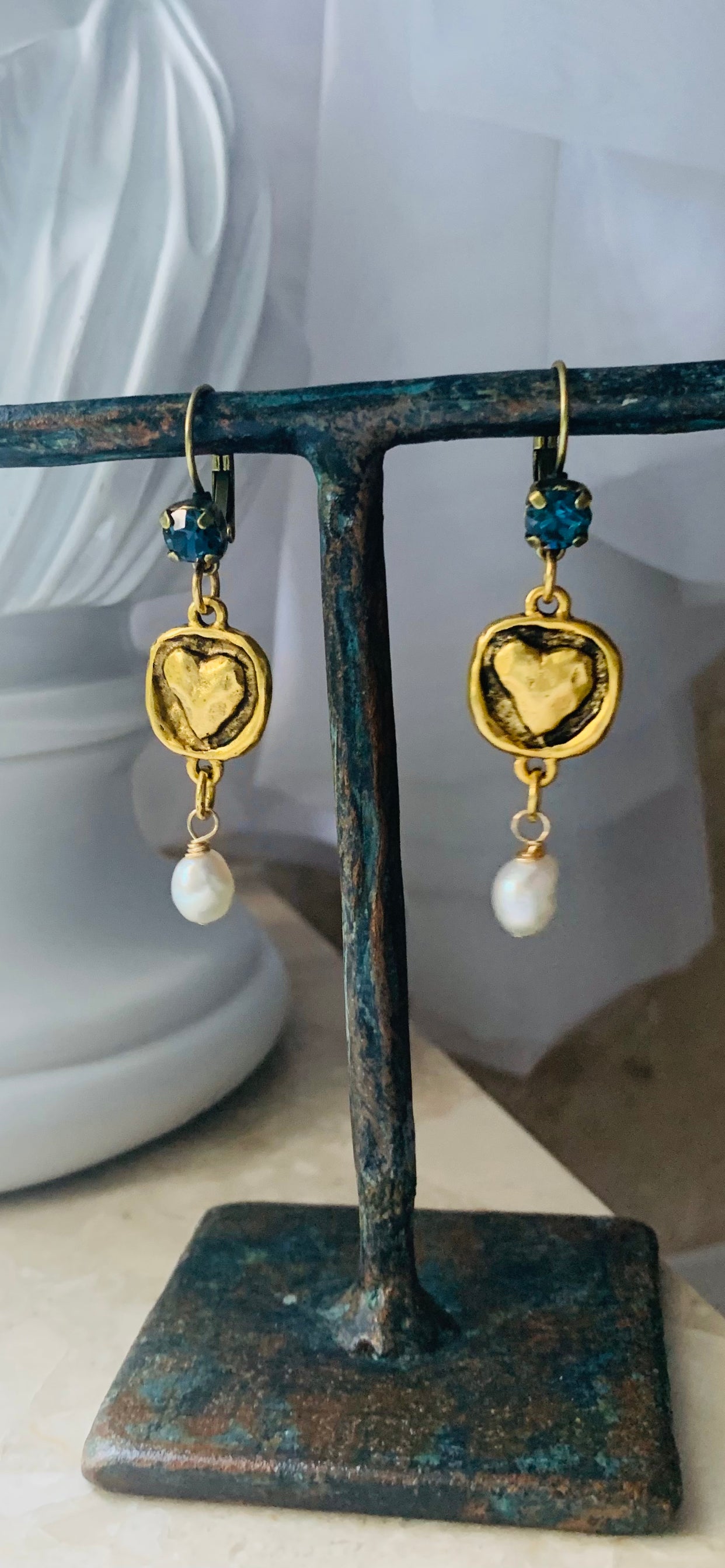 Arianna Heart Earrings