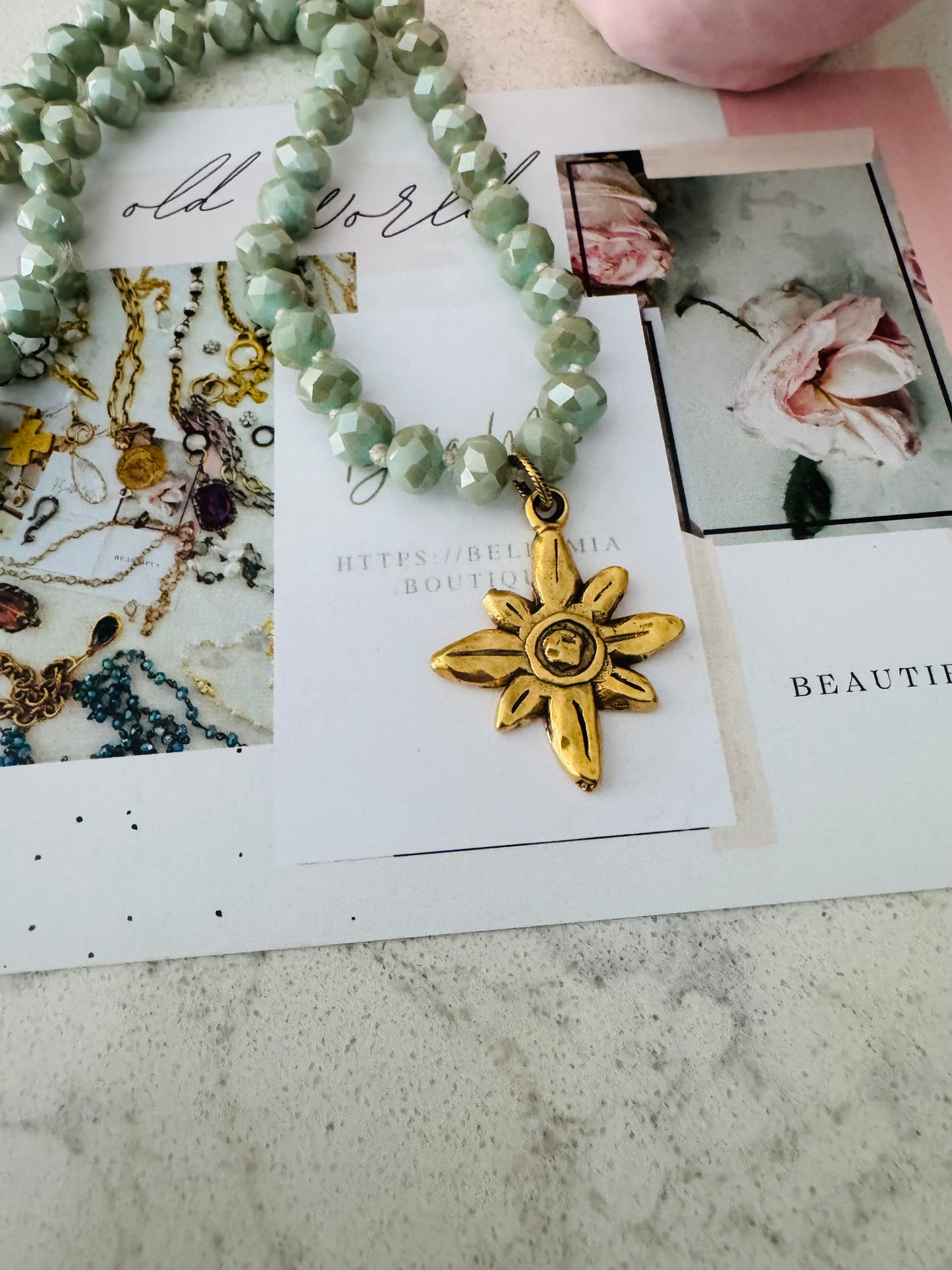 Zahara Flower Necklace