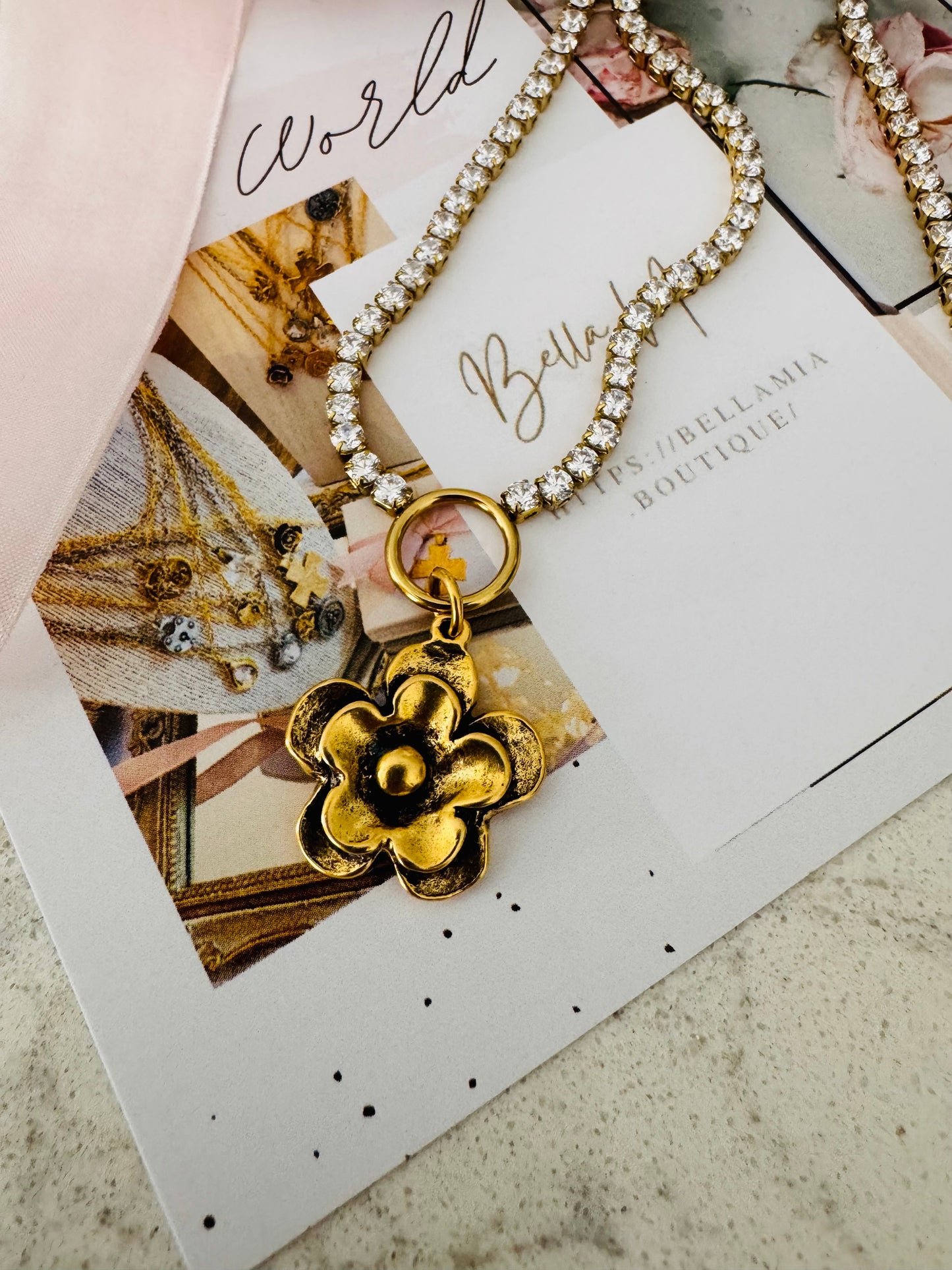 Fleur Necklace