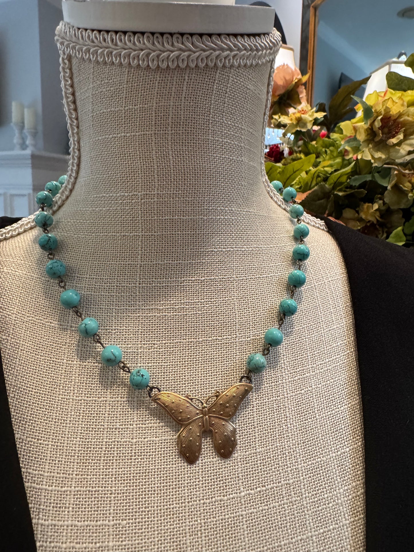 Mariposa Necklace