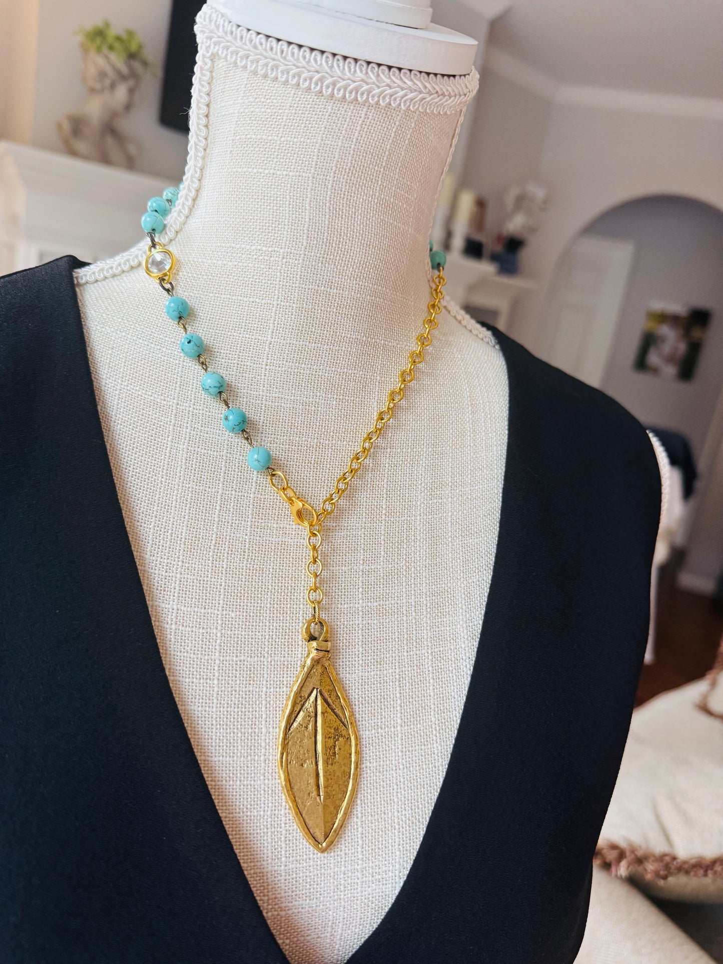 Penna Lariat Necklace